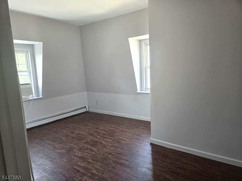 763 W Grand Ave