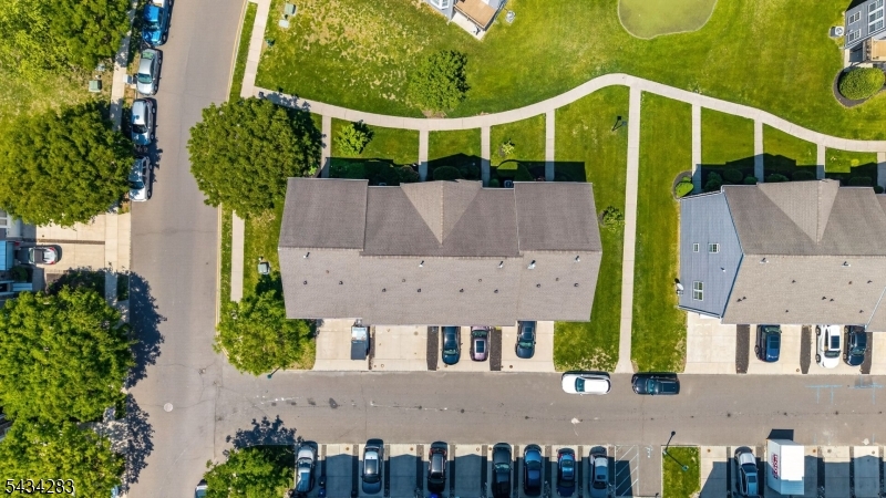 3 Swan Ct