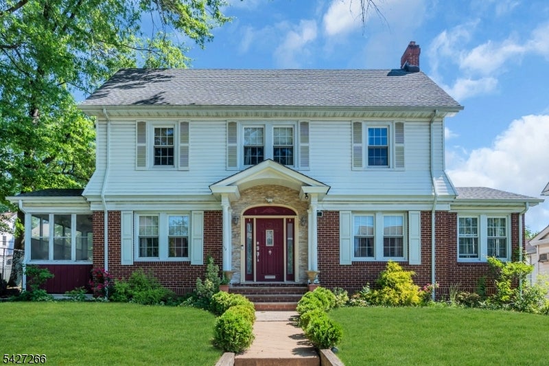 87 Keer Ave