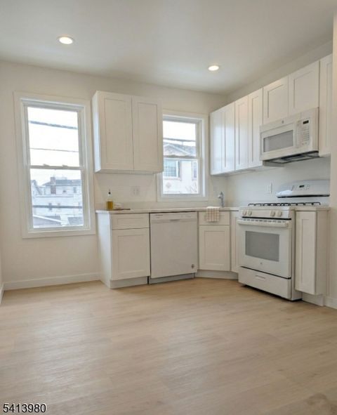 331 Yale Ave 1 Hillside Twp. NJ 07205