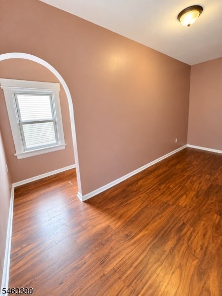 623-625 Sandford Ave