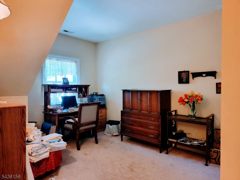40 Schmidt Cir