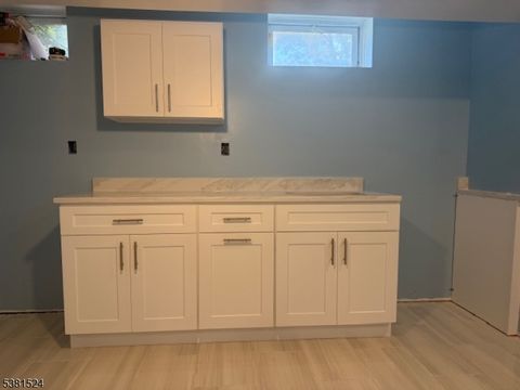 Photo of 231 Cedar St, South Bound Brook, NJ 08880 (MLS # 3993884)