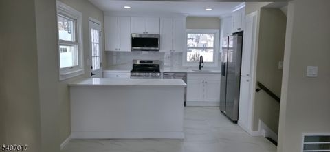 22 Robin Pl Sayreville Boro NJ 08859