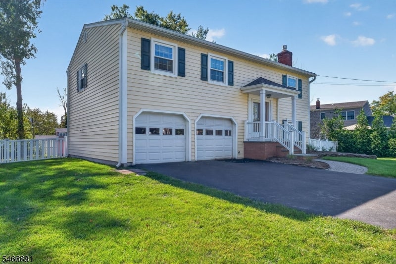267 Seville Ct