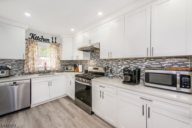 27 Spencer Ave