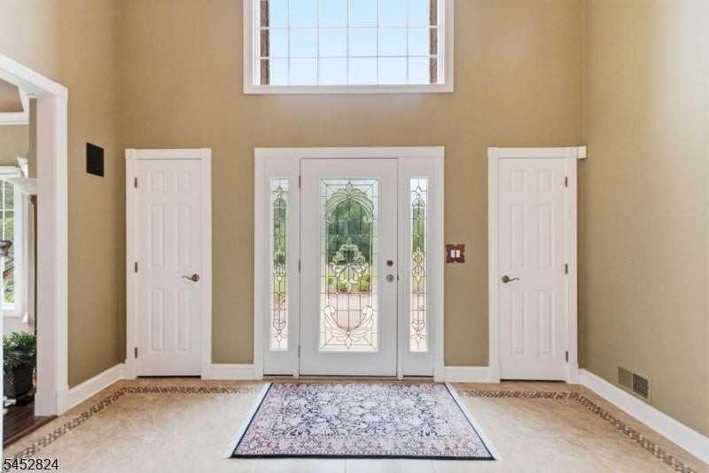 319 Valley View Cir
