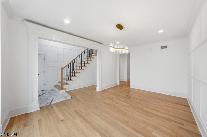 110 Platt Ave