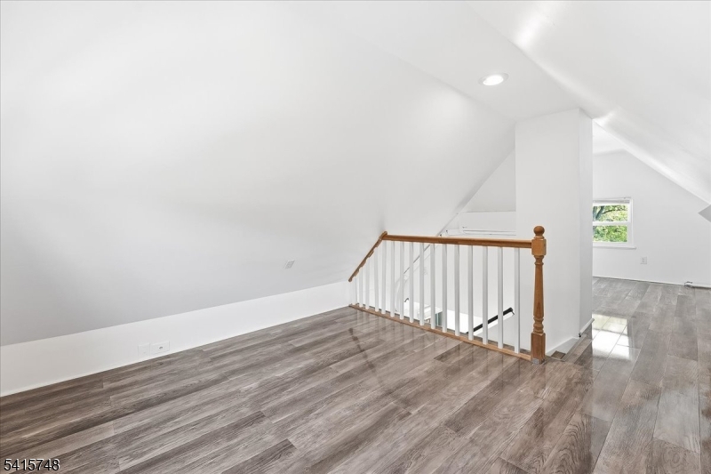 148 Jerome Pl