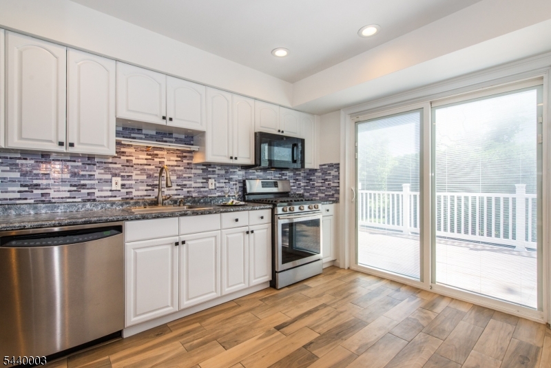 8 Kennedy Dr