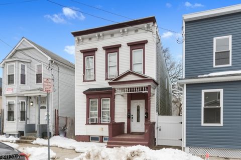 447 S 17Th St Newark City NJ 07103