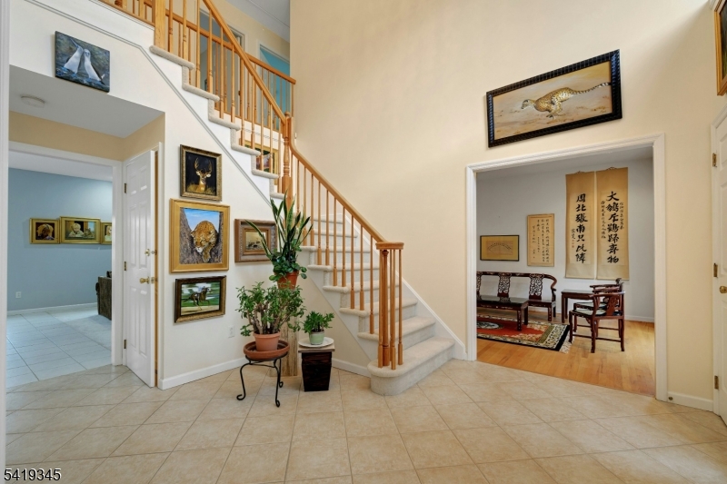 123 N Livingston Ave