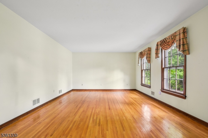 780 Hancock St
