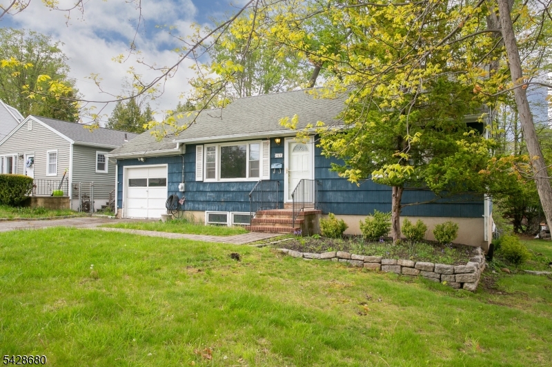 161 Beachwood Rd
