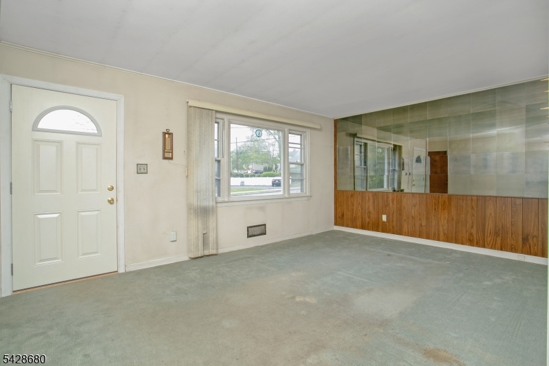 161 Beachwood Rd