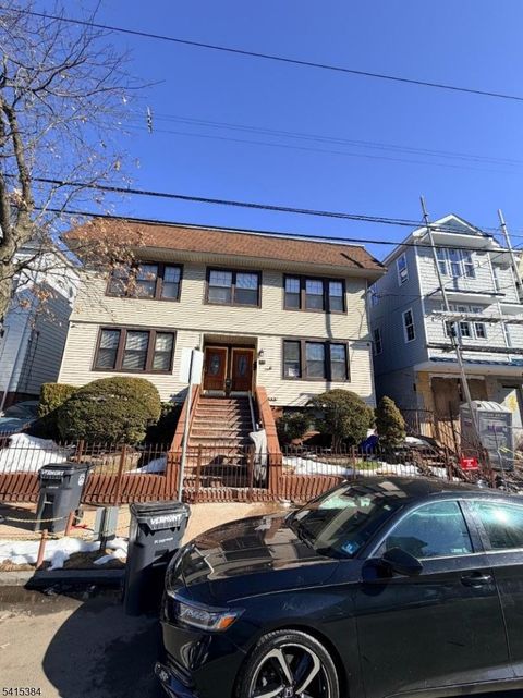 56 Vermont Avenue 2R Newark City NJ 07106