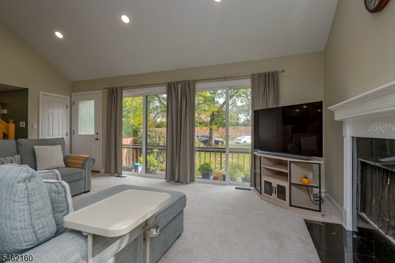 488 Auten Rd 2C