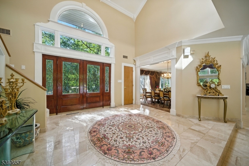60 Gathering Rd