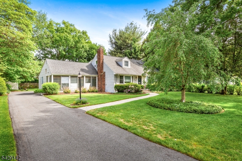 957 Willow Grove Rd