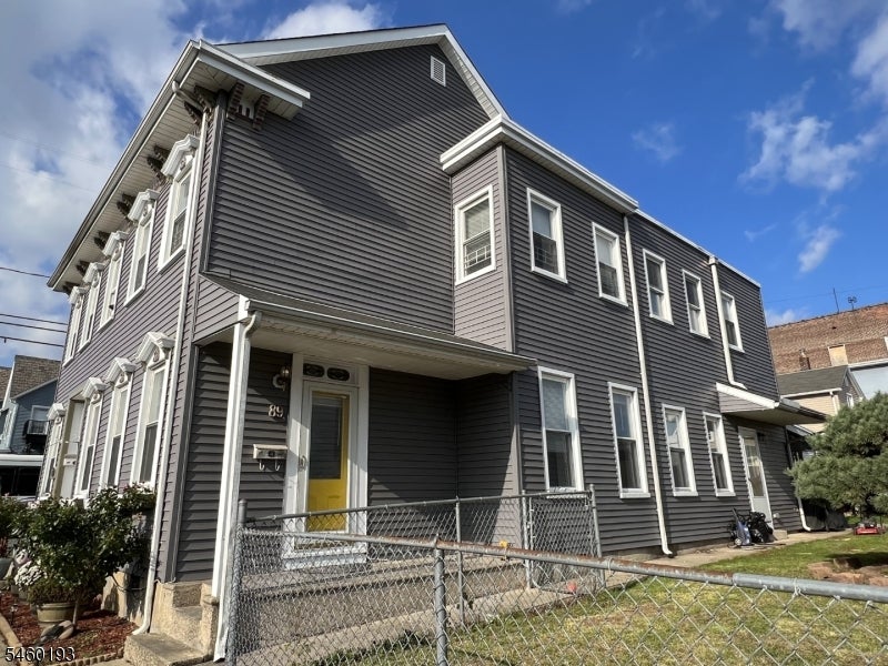 87-89 Lewis St146 Hudson St