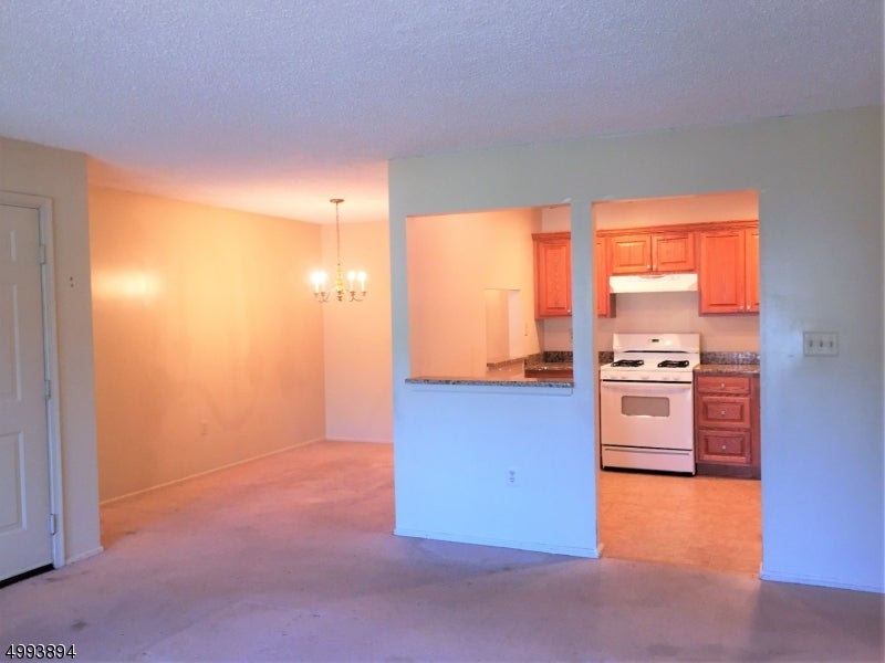 313 Penns Way 313