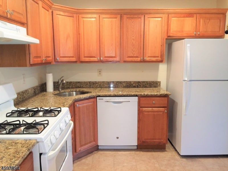 313 Penns Way 313