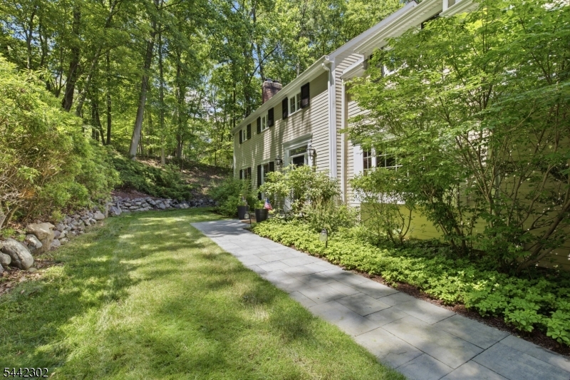 75 Green Hill Rd