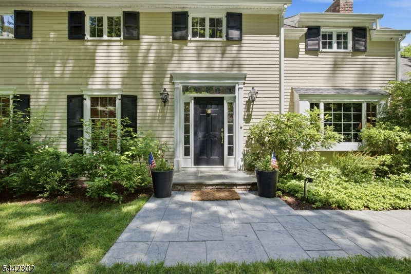 75 Green Hill Rd