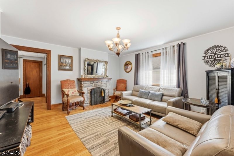 24 Robertson Rd