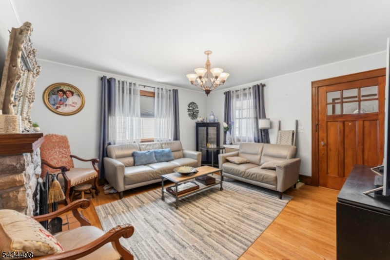 24 Robertson Rd