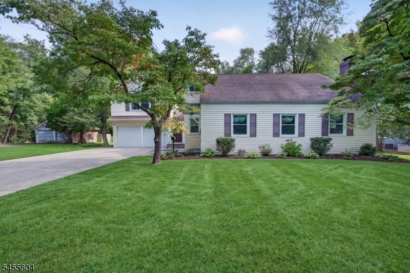 2090 Raritan Rd