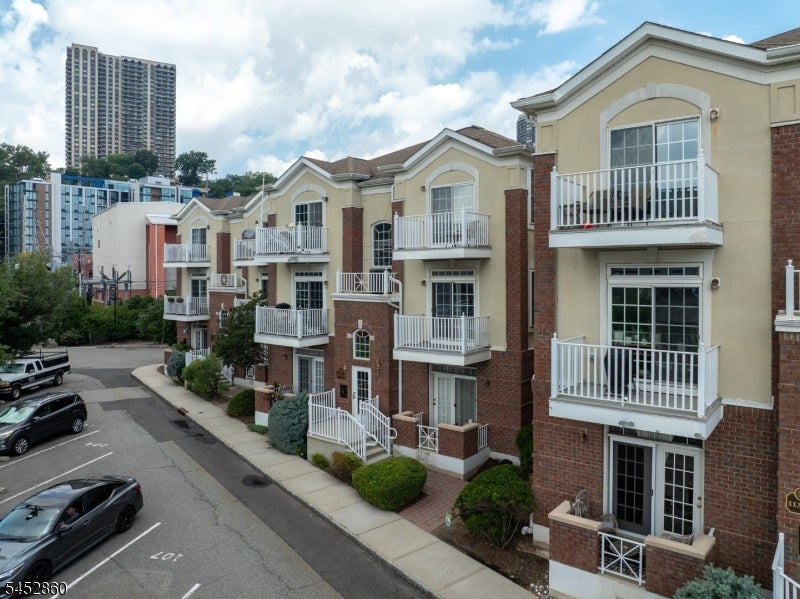 7706 Marine Rd 112