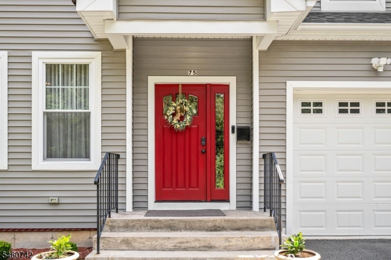 75 Bowlby St