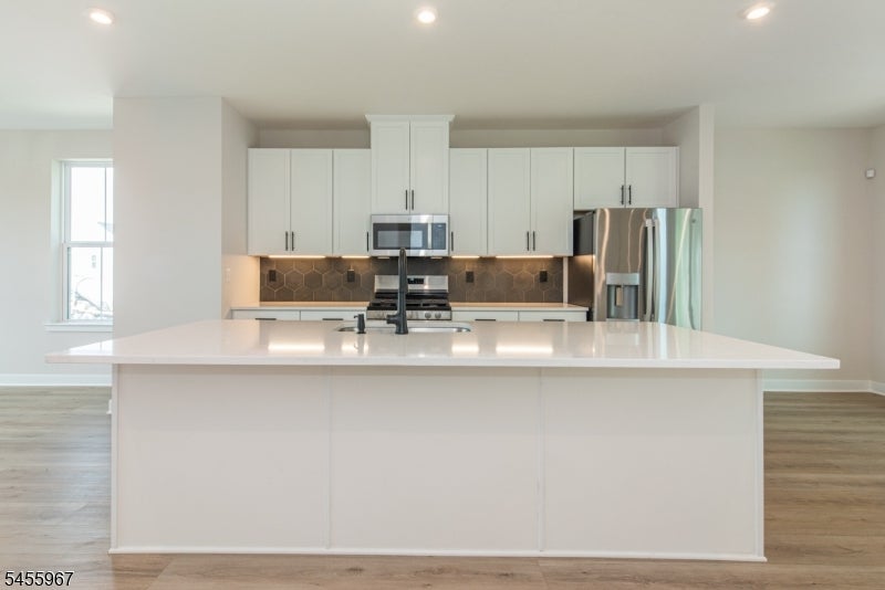 27 Silas Rd