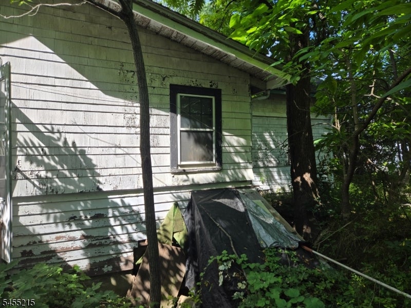 2 Hewlett Rd