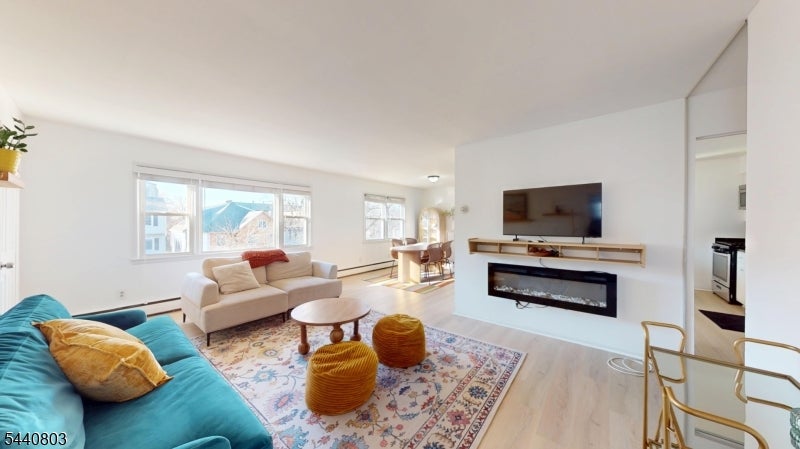 121 3Rd St