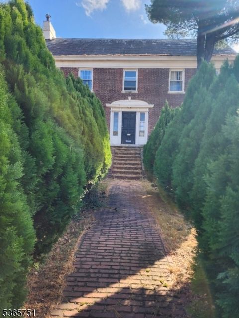 324 Scotland Rd South Orange Village Twp. NJ 07079