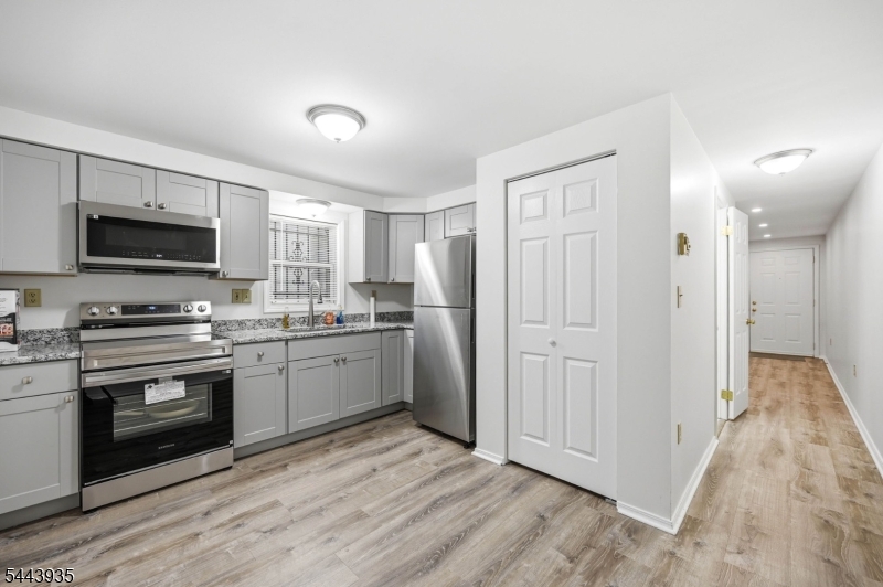21 N 13Th St