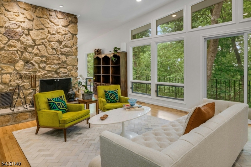 29 Skyline Dr