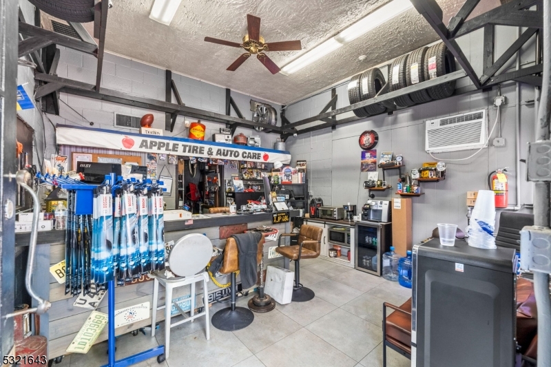 260 W Scott Ave