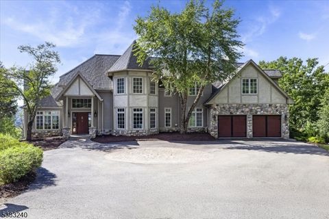 15 Laurel Ter Sparta Twp. NJ 07871