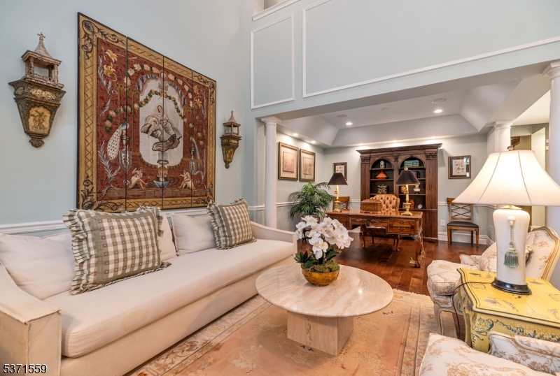 4 Alpine Dr