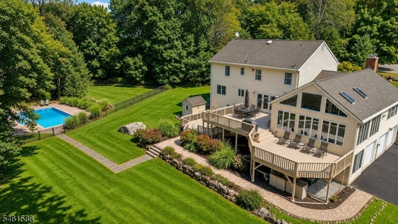 3 Catherine Ct