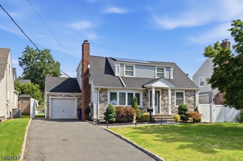 353 Whitewood Rd