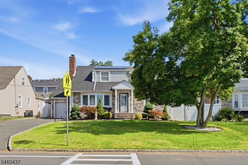 353 Whitewood Rd