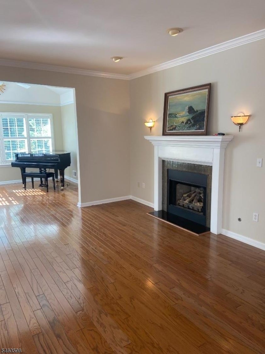392 Golf View Dr