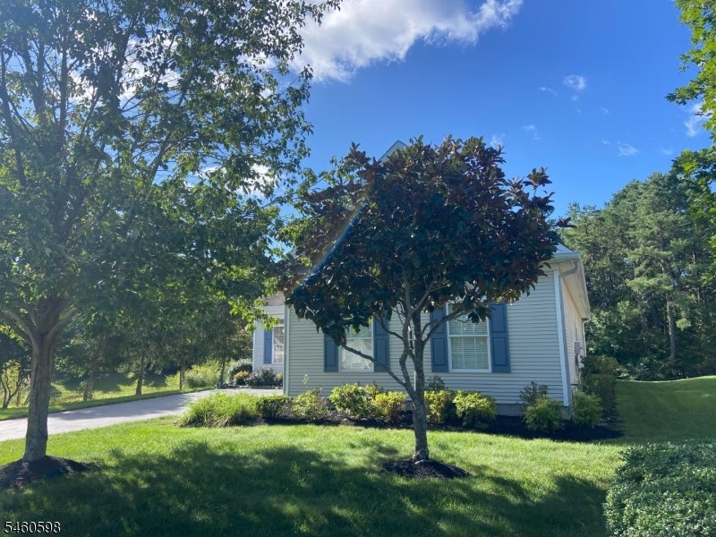 392 Golf View Dr
