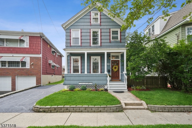 59 James St