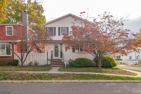 Photo of 27 Cranford Ter, Cranford, NJ 07016 (MLS # 3996160)