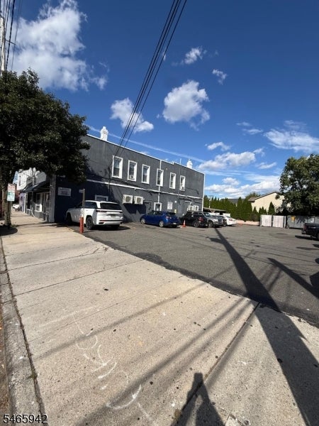 608-616 Van Houten Ave